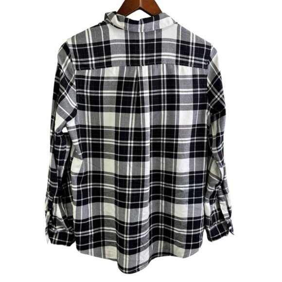 Banana Republic Boyfriend Fit Black White Plaid Button Down Shirt Size Medium - Picture 7 of 9